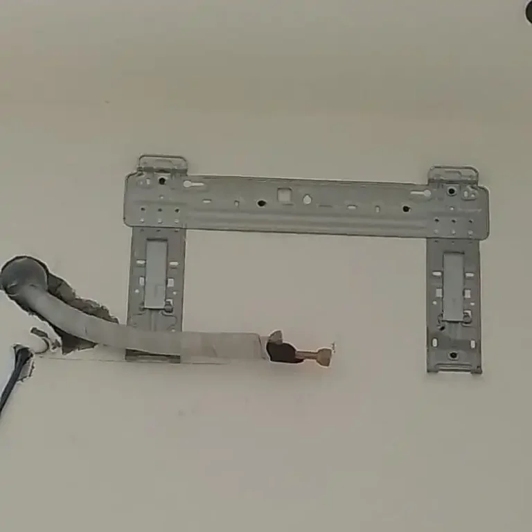 تأسيس وتمديد مواسير نحاس